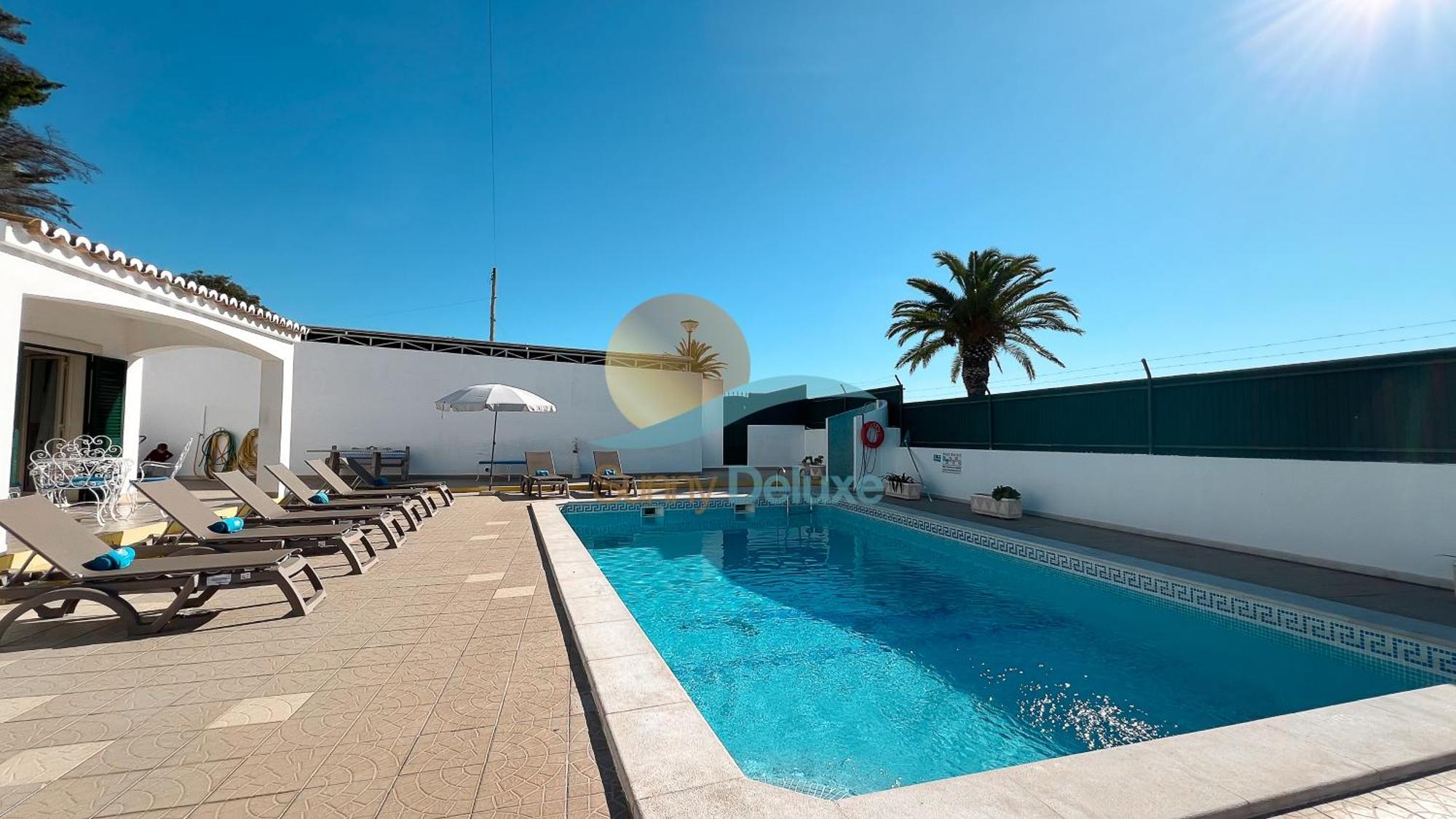 Bea By Sunny Deluxe Tatil Evi *